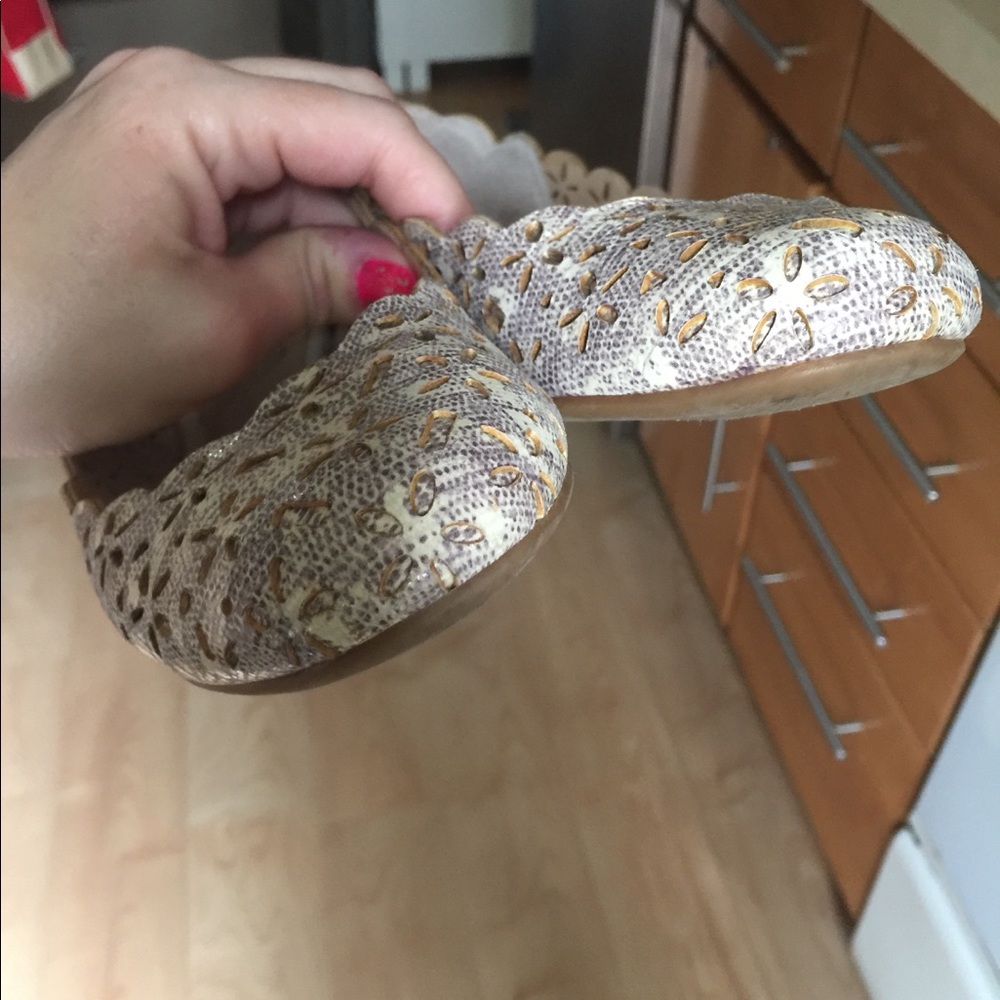 Jessica Simpson lavender ballet flats - Picture 3 of 8